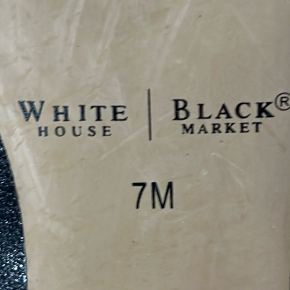 Size 7M WHITE HOUSE BLACK MARKET PEEP TOE HEELS  “JULIANNE” - Picture 5 of 9